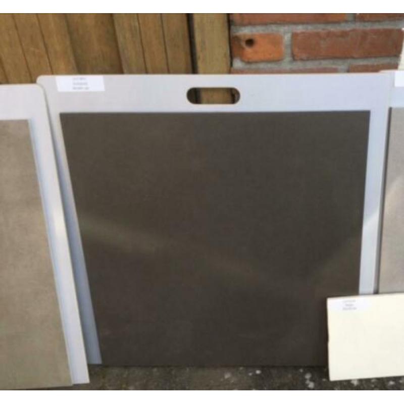 Diverse kleuren 60x60 vloer tegels nieuw op pallet