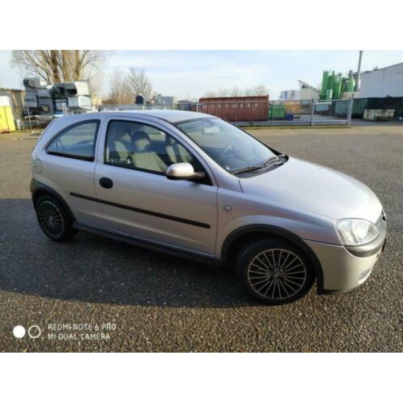 Opel Corsa 1.4-16V Sport