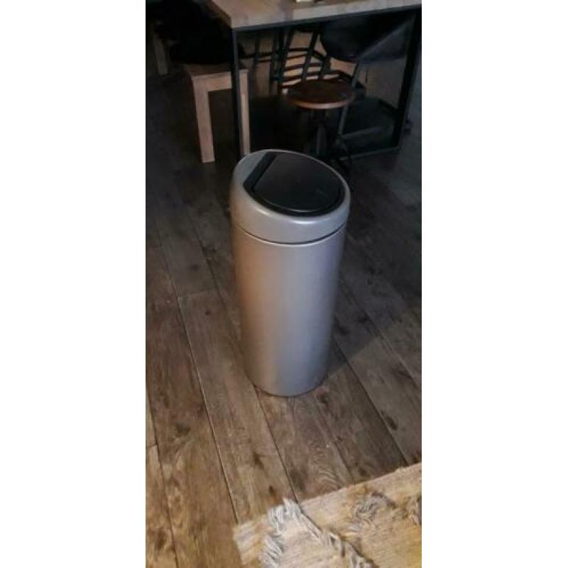 Brabantia touch bin 30L