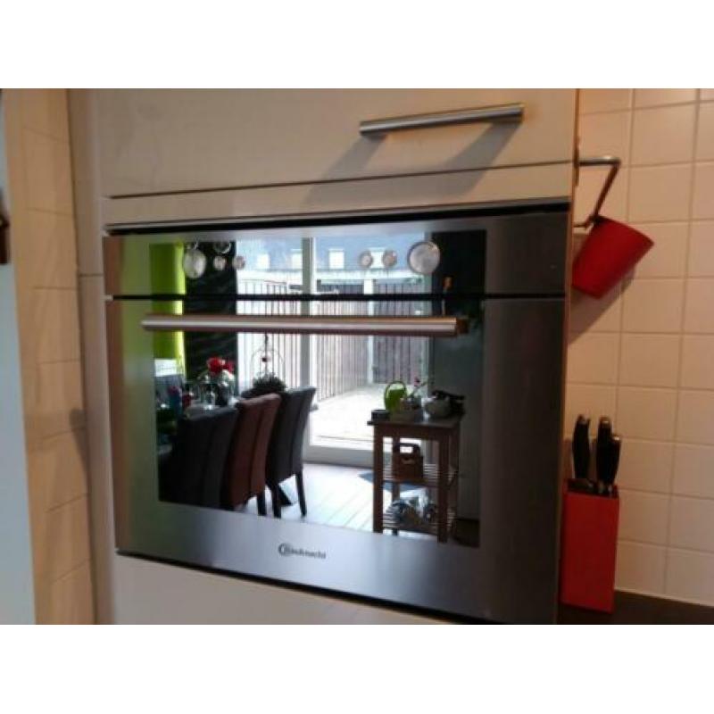 Combi-oven van Bauknecht met magnetronfunctie