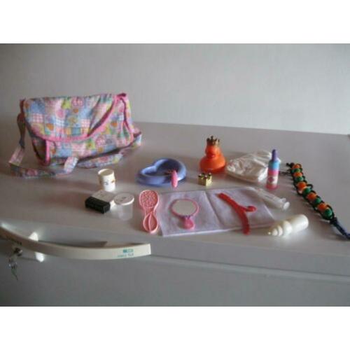 baby b verzorgingstas +poppenstoeltje samen €8