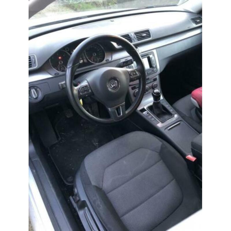 Volkswagen Passat 1.6 TDI 77KW Bluemotion Variant 2013