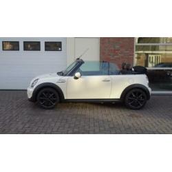 Mini CABRIO COOPER S 1.6 184PK CHILI LEDER BI XENON