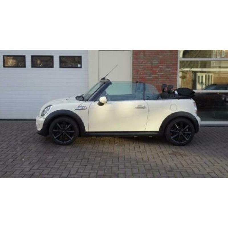 Mini CABRIO COOPER S 1.6 184PK CHILI LEDER BI XENON