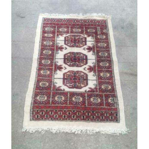 Vintage tapijt rood wit 94 x 61