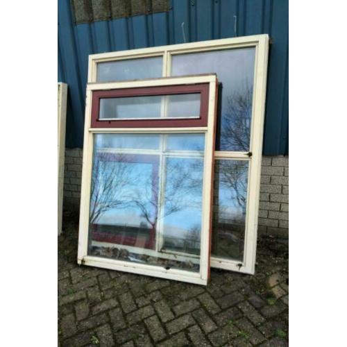 Hardhouten kozijnen met thermopeen glas