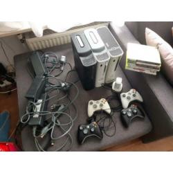 3xbox 360 consoles met een paar games