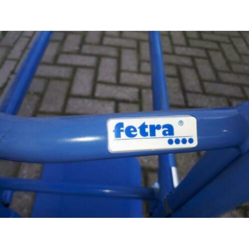 Stoelen steekwagen met rubberen banden. Zo goed als nieuw.
