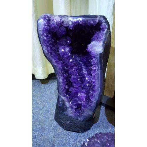 Grote URUGUAY Amethist Geode Mineralen Klusters