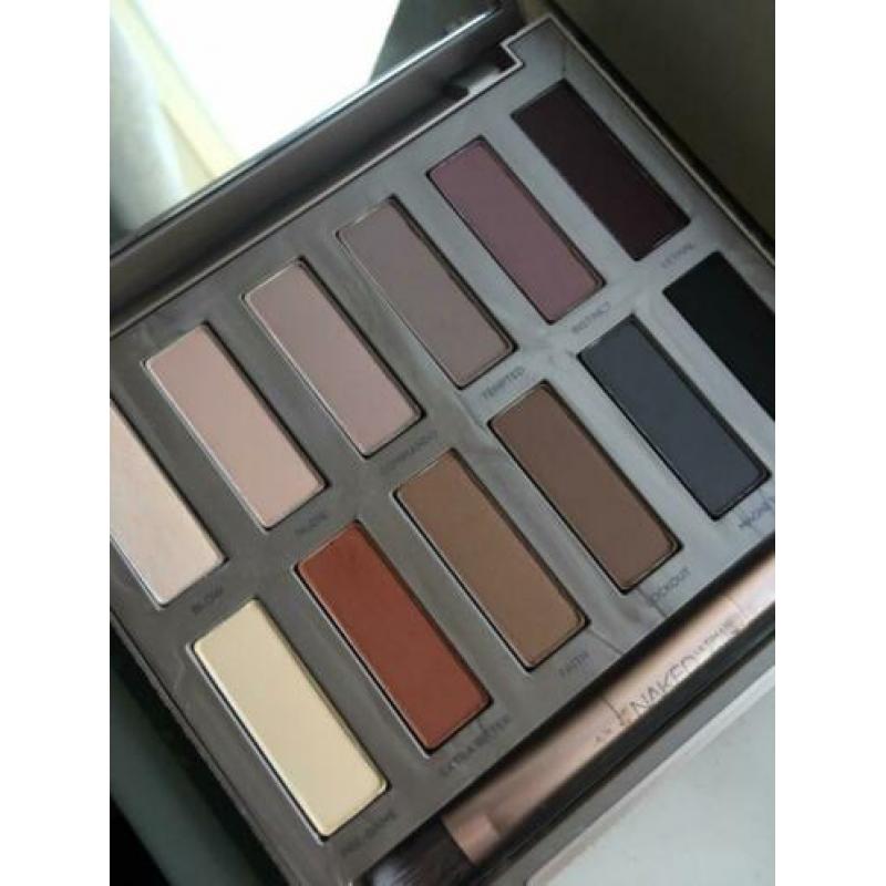 Urban Decay Naked Ultimate Basics