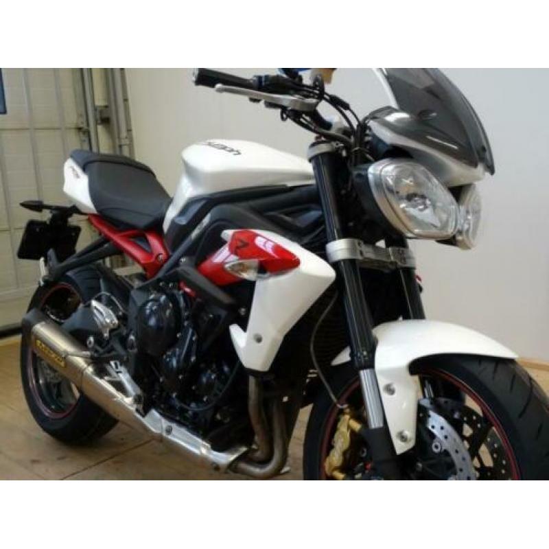 TRIUMPH STREET TRIPLE R ABS (bj 2013)