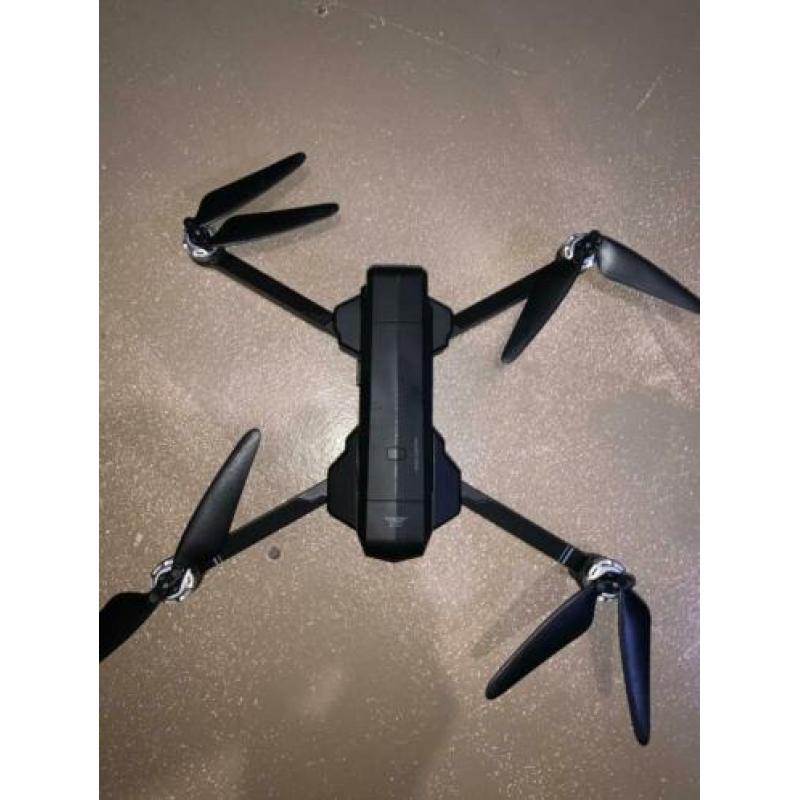 Stoere drone (SJRC F11) te koop