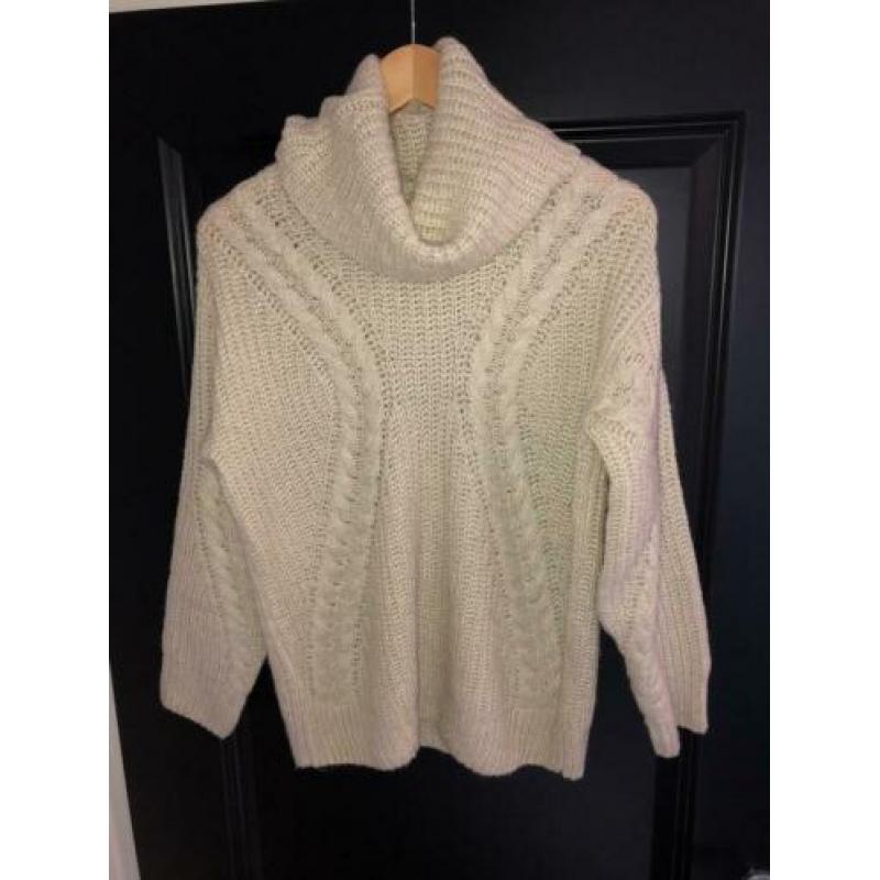 Gave beige trui maat S als nieuw!