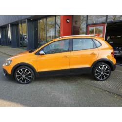 Volkswagen Polo 1.2 12V CROSS PDC CC AFNEEMB TRKHK 17INCH