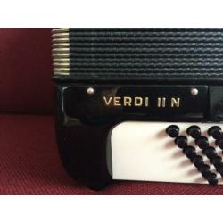 Accordeon Hohner Verdi II . 96 bas .