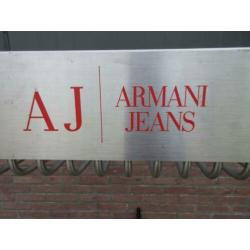 Armani Jeans stevig kledingrek in goede staat