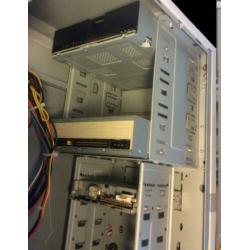 PC behuizing+flooppy+DVD-Rom+DVD -RW+Voeding