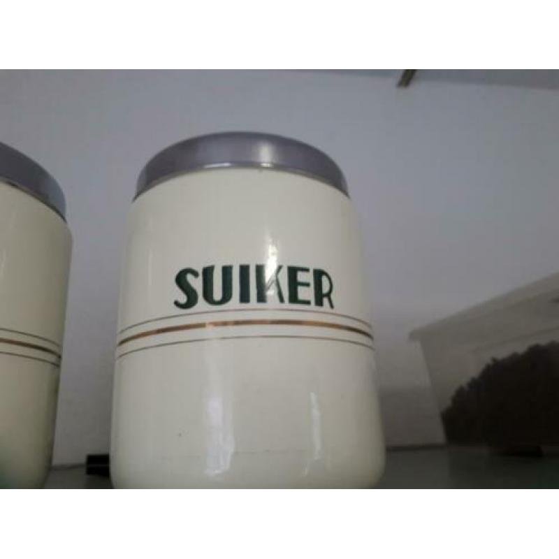 Emaille bussen met groene letters en gouden bies
