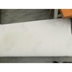 Gratis 2x 1-persoons matras
