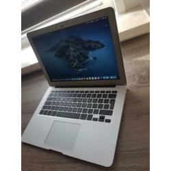 Apple macbook air 13 inch i5 8GB 128GB SSD ZEER NET 2018