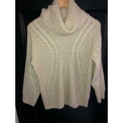 Gave beige trui maat S als nieuw!