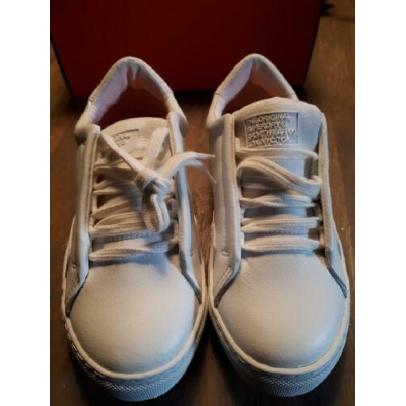 Nieuwe sneakers wit maat 36 Superdry