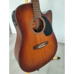 CRAFTER HILITE DE SP/VTG semi-akoestisch mooi afgesteld