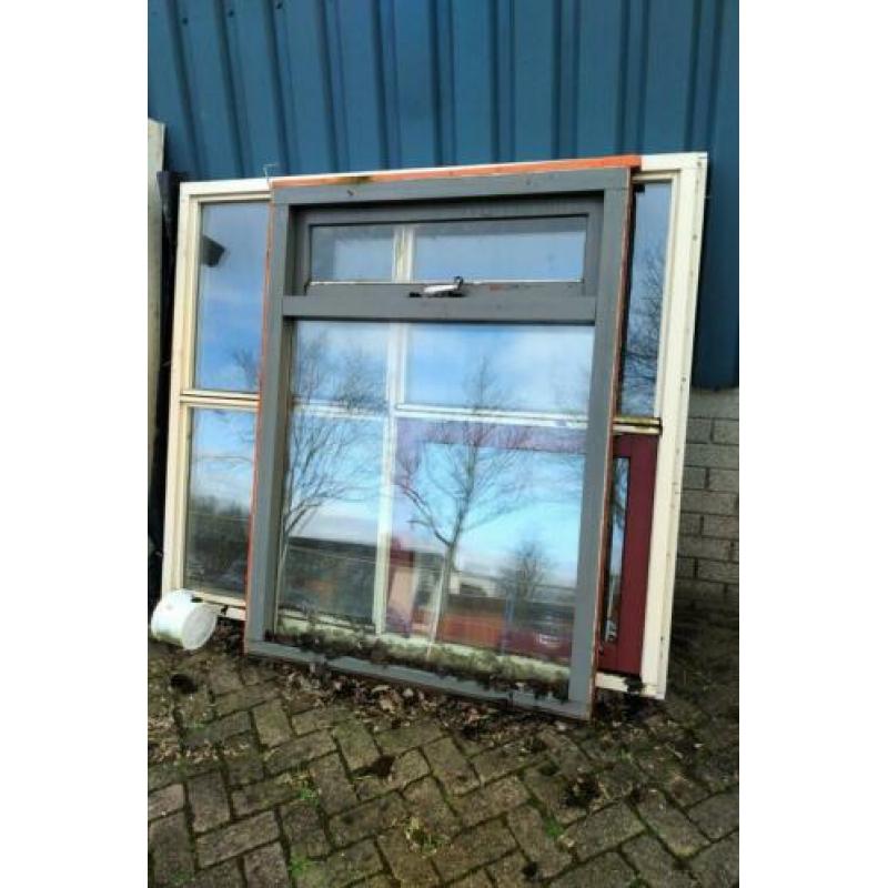Hardhouten kozijnen met thermopeen glas