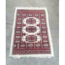 Vintage tapijt rood wit 94 x 61