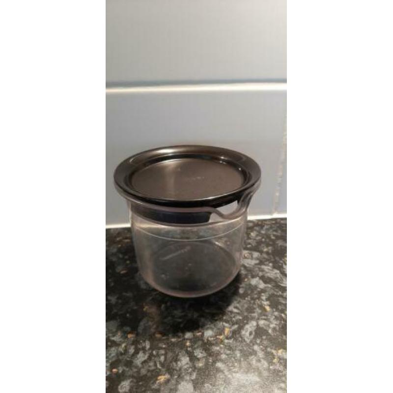 TUPPERWARE kastopruiming