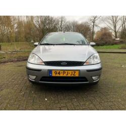 Ford Focus 1.6 I Futura 2004 Grijs.
