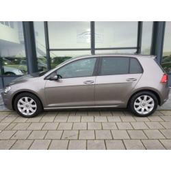 Volkswagen Golf 1.0 TSI Comfortline DAB+ Navigatie