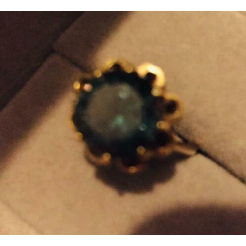 Antiek vintage 14 karaat gouden ring met toermalijn 17.5