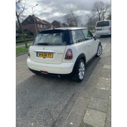 Mini cooper 2010 1.6 16v km 145205