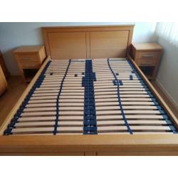 2 persoons bed 140x200 incl nachtkastjes