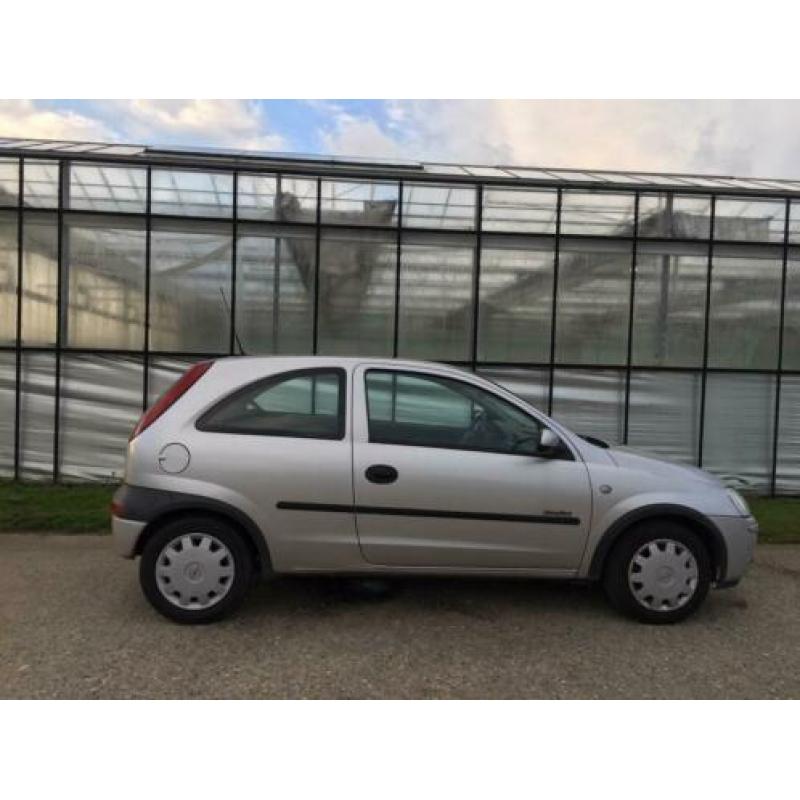 Opel Corsa Comfort 1.2 16V 3D Easytronic 2002 + Nieuwe APK
