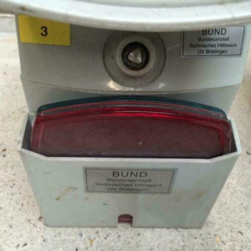 Bosch KKE 100L oplaadbare schijnwerper uit DU leger