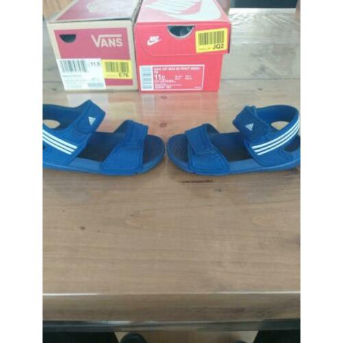 Adidas sandalen slippers maat EU 22 kids