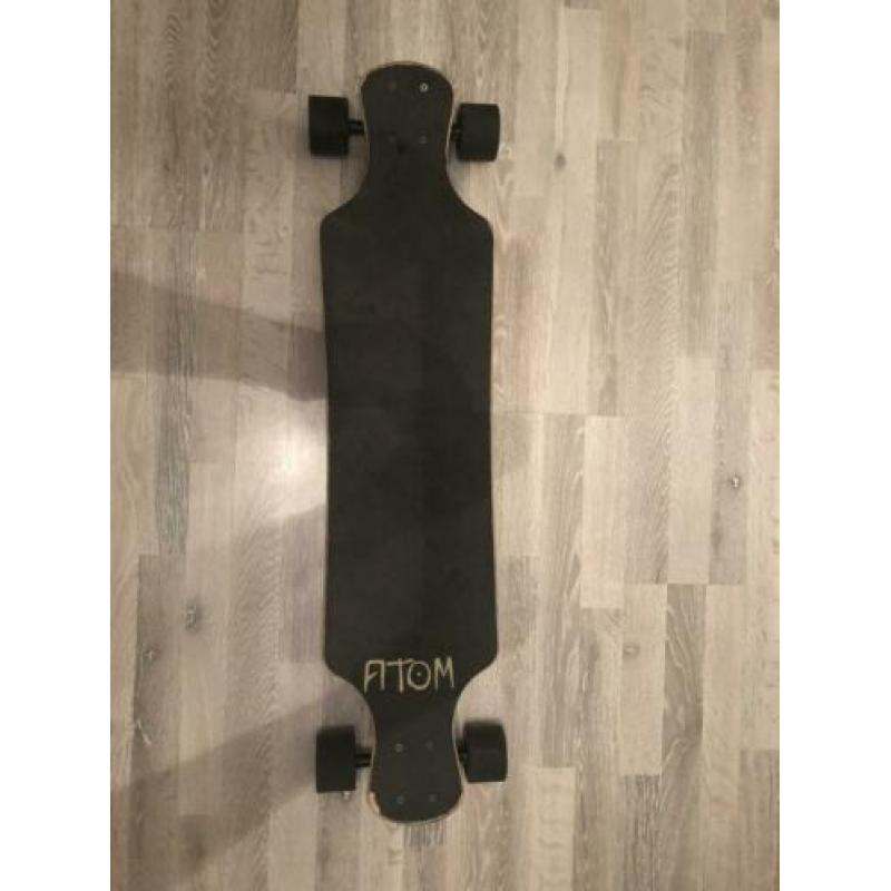 Atom longboard