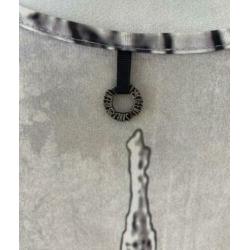 Save the queen top, aparte bewerkt. Als Nieuw!