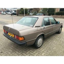 Mercedes-Benz 190d 2.5diesel . (bj 1989, automaat)
