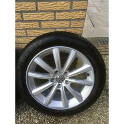 17 inch vw velgen Merano incl winterbanden conti. wintercont