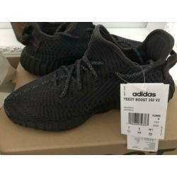 Yeezy Boost 350 V2 Black (NR) EU 39 1/3 (US 6 1/2 - UK 6)