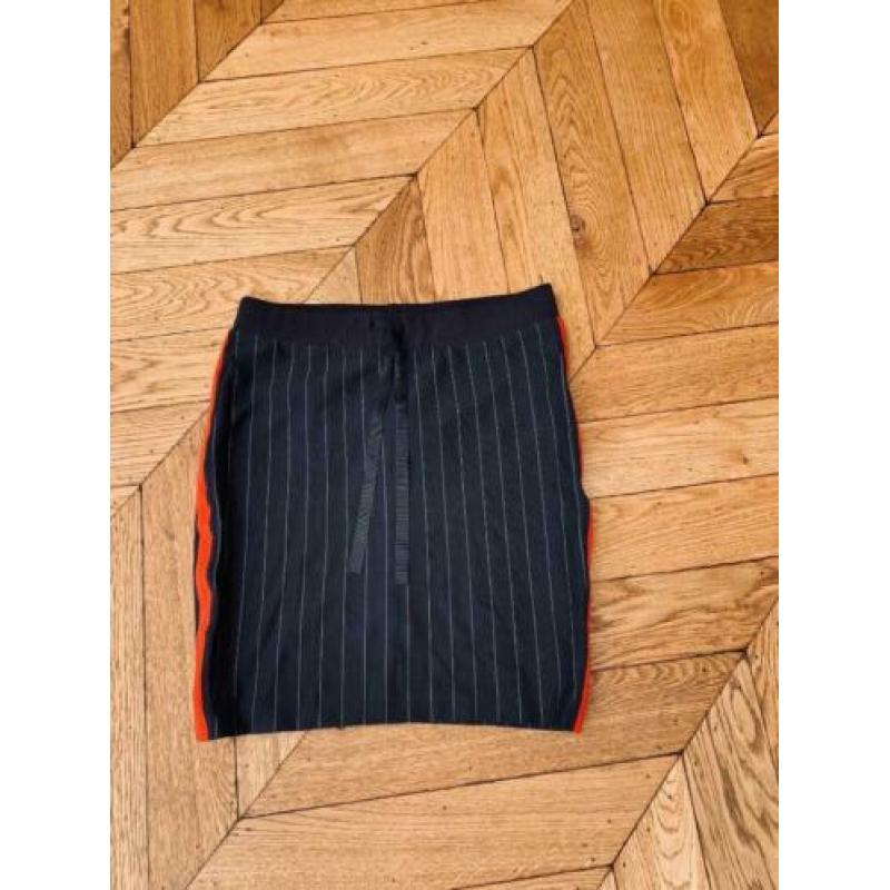 WE fashion stretch donkerblauw rood sportief rokje maat S