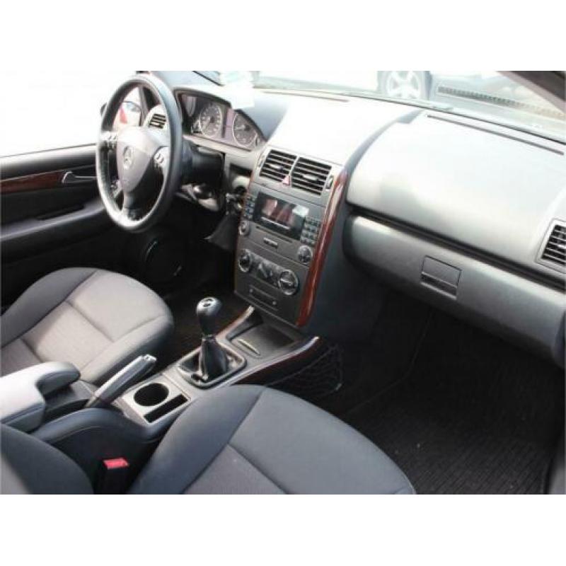 Mercedes-Benz A-Klasse 150 ELEGANCE 5 DRS AIRCO / LICHT EN Z