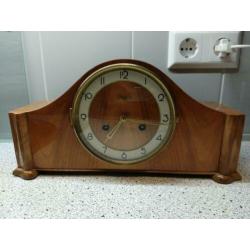 Leuke zeer nette schouw pendule