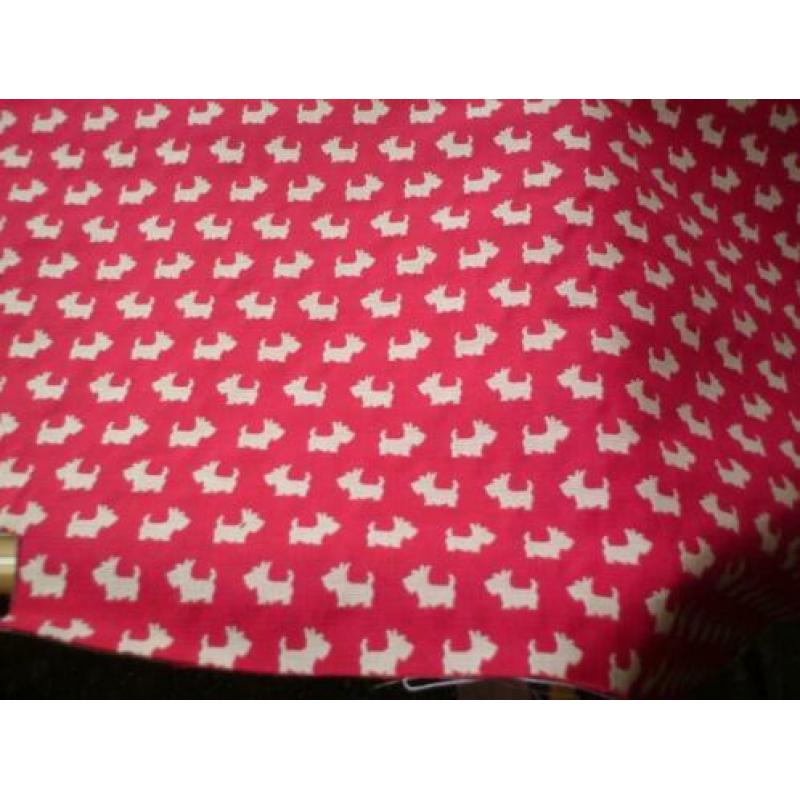 Footstool met - Hondjesstof rood - NIEUW !! BEKIJKEN !!