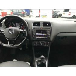 Volkswagen Polo 1.0 TSI 55KW 2015 Zwart