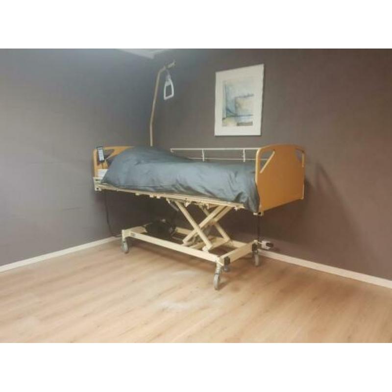 Invacare hoog-laagbed