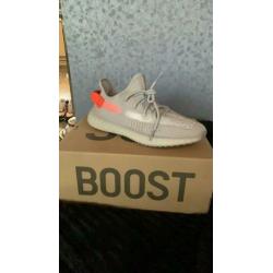 Yeezy boost 350 V2 Tail light